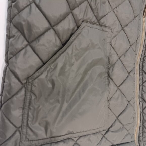 Buchanan's Zipup Vest - Picture 5 of 6